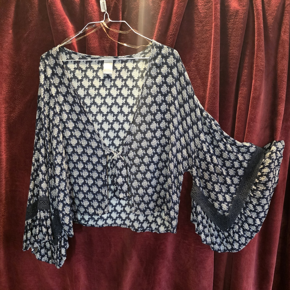 Charlotte Russe Navy and White Floral Blouse